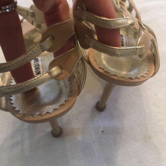 Manolo Blahnik Beige and gold cut out strap he sandal heel ￼(39) - Picture 8 of 9